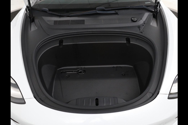Tesla Model 3 Standard RWD Plus 60 kWh | Autopilot | Panoramadak | Leder | Stoelverwarming | Full LED | Camera | Navigatie | Keyless