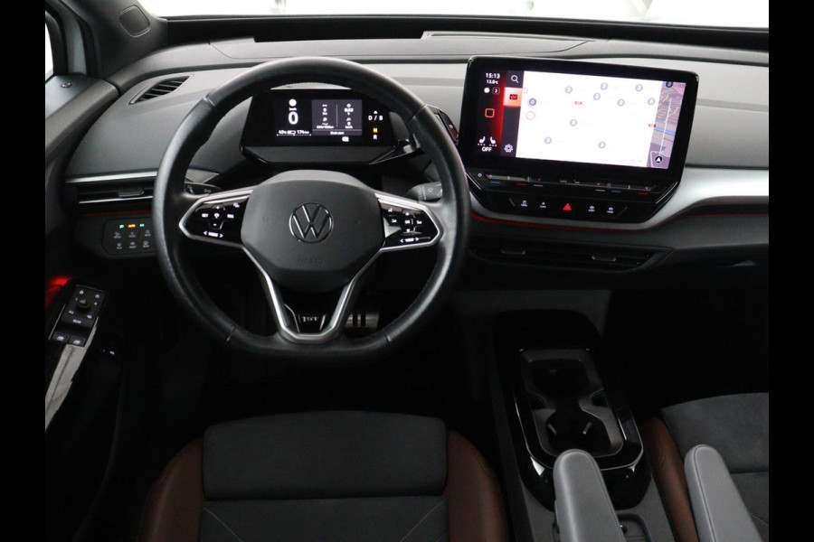 Volkswagen ID.4 Max 77 kWh | Panoramadak | Stoelverwarming | Head-Up | Warmtepomp | 360 Camera | Trekhaak | Sfeerverlichting | Half leder | Matrix LED | Carplay | Adaptive cruise | Memory | Keyless | Massage