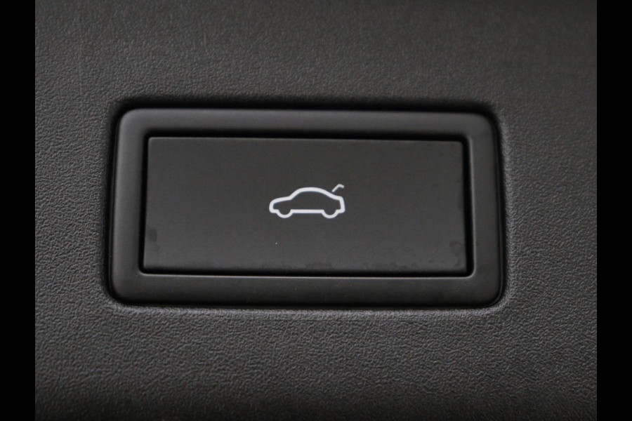 Volkswagen ID.4 Max 77 kWh | Panoramadak | Stoelverwarming | Head-Up | Warmtepomp | 360 Camera | Trekhaak | Sfeerverlichting | Half leder | Matrix LED | Carplay | Adaptive cruise | Memory | Keyless | Massage