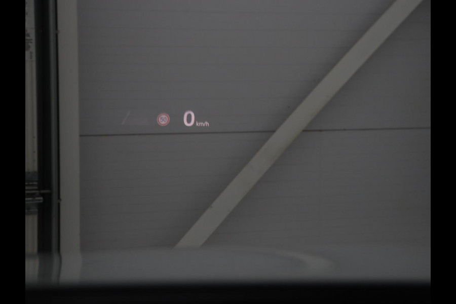 Volkswagen ID.4 Max 77 kWh | Panoramadak | Stoelverwarming | Head-Up | Warmtepomp | 360 Camera | Trekhaak | Sfeerverlichting | Half leder | Matrix LED | Carplay | Adaptive cruise | Memory | Keyless | Massage