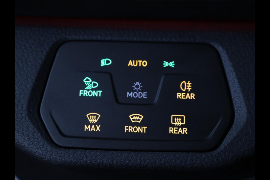 Volkswagen ID.4 Max 77 kWh | Panoramadak | Stoelverwarming | Head-Up | Warmtepomp | 360 Camera | Trekhaak | Sfeerverlichting | Half leder | Matrix LED | Carplay | Adaptive cruise | Memory | Keyless | Massage
