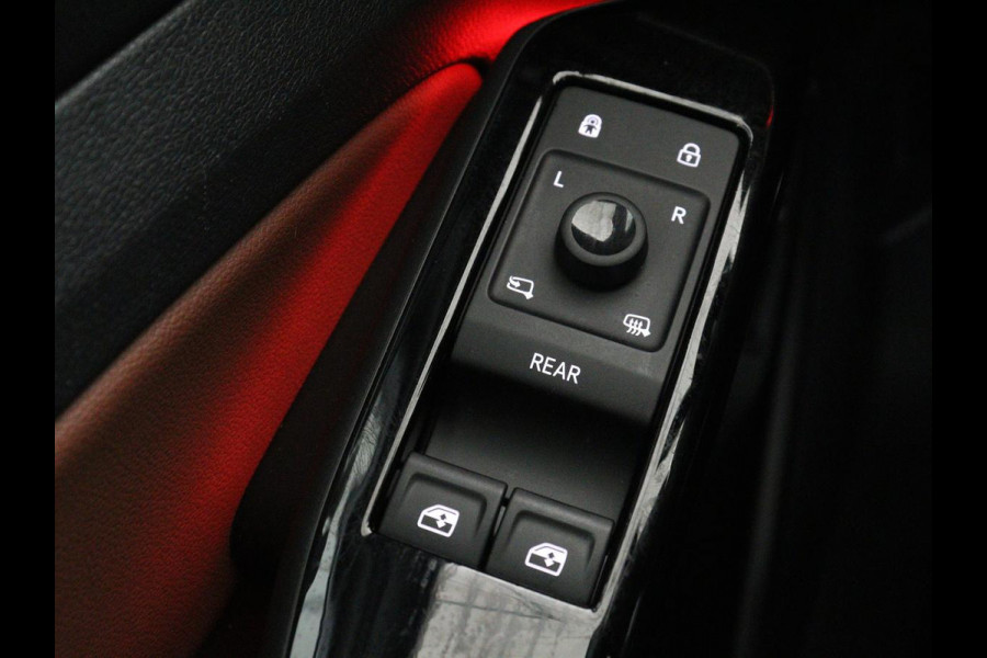 Volkswagen ID.4 Max 77 kWh | Panoramadak | Stoelverwarming | Head-Up | Warmtepomp | 360 Camera | Trekhaak | Sfeerverlichting | Half leder | Matrix LED | Carplay | Adaptive cruise | Memory | Keyless | Massage