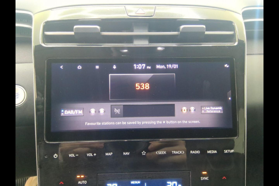 Hyundai Tucson 1.6 T-GDI HEV Premium Sky Automaat | Schuif - Kanteldak | Full Options