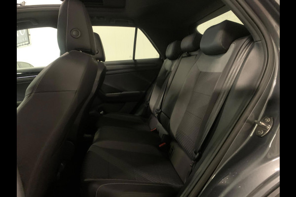 Volkswagen T-Roc 2.0 TSI 4Motion R | AKRAPOVIC | KAMELEON FOLIE | PANO | BEATS AUDIO