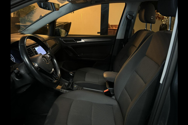 Volkswagen Golf Sportsvan 1.0 TSI Comfortline Garantie Trekhaak Carplay Adoptieve Cruise Navi Clima Led Dab PDC Rijklaar