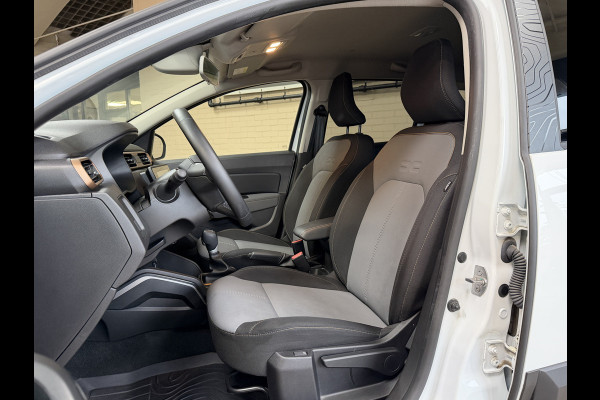 Dacia Duster 1.3 TCe 150 AUT Extreme | Navi | Blindspot | 17" | Stoelverwarming | Led | Carplay | PDC V+A | 100 % Dealer onderhouden!