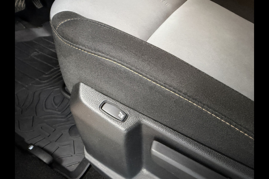 Dacia Duster 1.3 TCe 150 AUT Extreme | Navi | Blindspot | 17" | Stoelverwarming | Led | Carplay | PDC V+A | 100 % Dealer onderhouden!