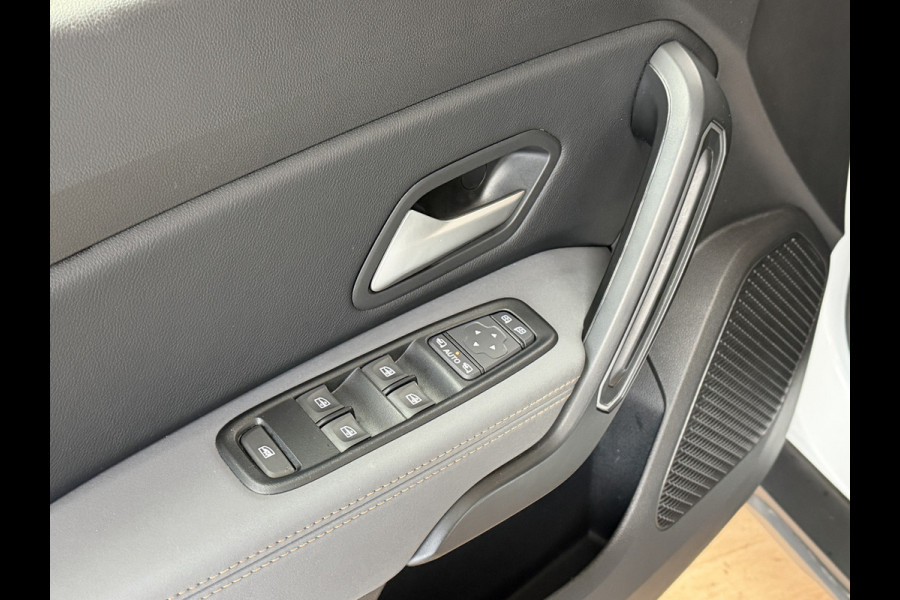 Dacia Duster 1.3 TCe 150 AUT Extreme | Navi | Blindspot | 17" | Stoelverwarming | Led | Carplay | PDC V+A | 100 % Dealer onderhouden!