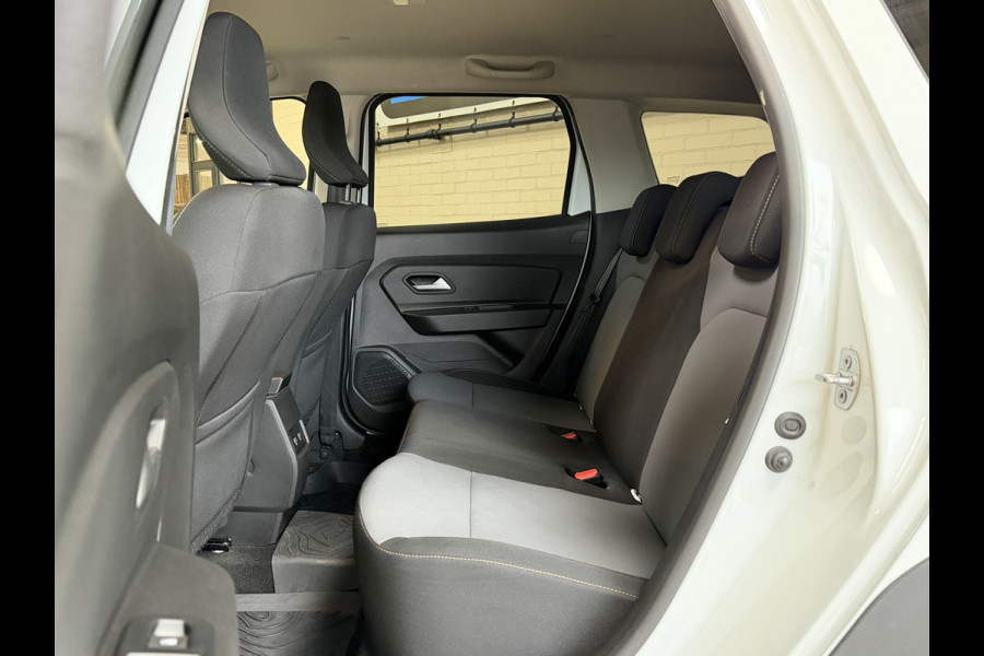 Dacia Duster 1.3 TCe 150 AUT Extreme | Navi | Blindspot | 17" | Stoelverwarming | Led | Carplay | PDC V+A | 100 % Dealer onderhouden!