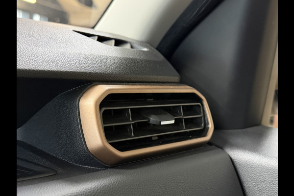 Dacia Duster 1.3 TCe 150 AUT Extreme | Navi | Blindspot | 17" | Stoelverwarming | Led | Carplay | PDC V+A | 100 % Dealer onderhouden!