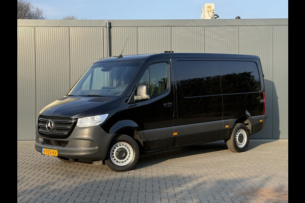 Mercedes-Benz Sprinter 314 CDI 143 PK AUTOMAAT RWD 3.5T / L2H1 / HENDI KRAAN / 3.5T TREKHAAK / CAMERA / BLINDSPOT / 3-ZITS