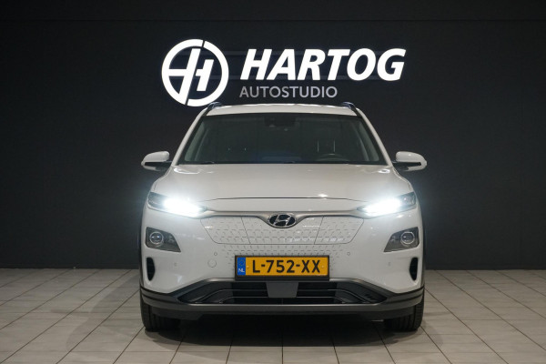 Hyundai Kona EV Premium 64 kWh + LEDER / DODEHOEK  / STUURWIEL VERWARMING