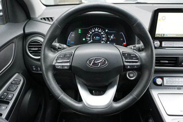 Hyundai Kona EV Premium 64 kWh + LEDER / DODEHOEK  / STUURWIEL VERWARMING
