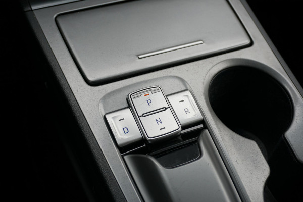 Hyundai Kona EV Premium 64 kWh + LEDER / DODEHOEK  / STUURWIEL VERWARMING