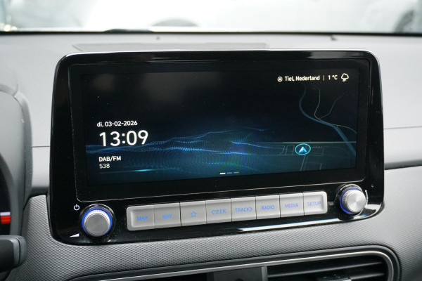 Hyundai Kona EV Premium 64 kWh + LEDER / DODEHOEK  / STUURWIEL VERWARMING