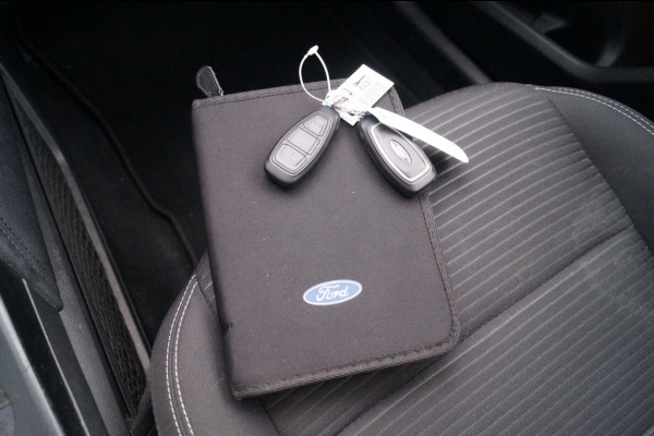 Ford Kuga 2.5 PHEV Titanium -NAVI-ECC-PDC-TREKHAAK-