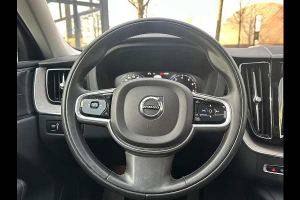 Volvo XC60 2.0 B5 Inscription PANODAK | LEDER | ELEKTRISCHE TREKHAAK | ELEKTRISCHE STOELEN MET GEHEUGEN | 360° CAMERA | HEAD-UP DISPLAY | HARMAN KARDON AUDIO | VOLVO DEALER ONDERHOUDEN | ORIGINEEL NL AUTO MET NAP | RIJKLAAR GELEVERD MET 12 MND BOVAG GARANTIE
