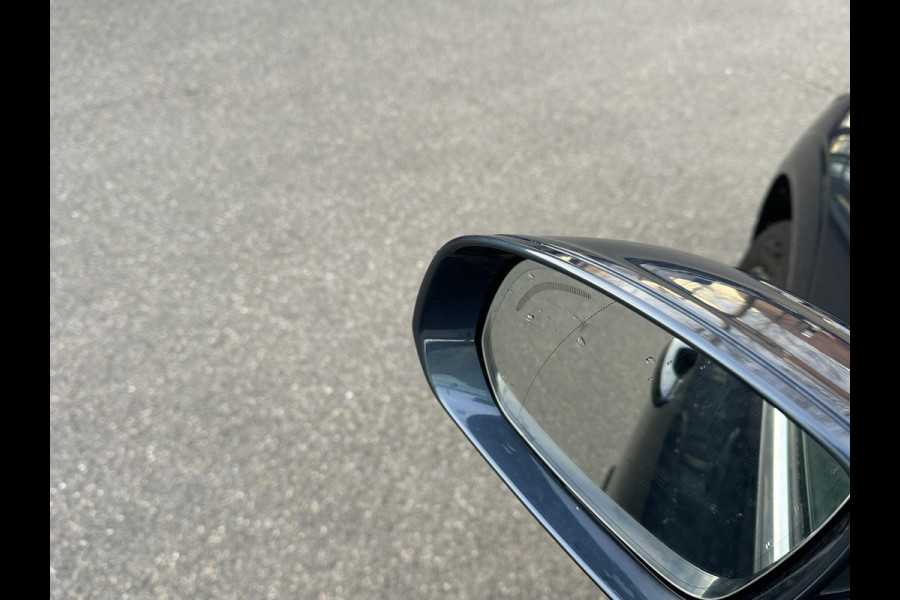 Volvo XC60 2.0 B5 Inscription PANODAK | LEDER | ELEKTRISCHE TREKHAAK | ELEKTRISCHE STOELEN MET GEHEUGEN | 360° CAMERA | HEAD-UP DISPLAY | HARMAN KARDON AUDIO | VOLVO DEALER ONDERHOUDEN | ORIGINEEL NL AUTO MET NAP | RIJKLAAR GELEVERD MET 12 MND BOVAG GARANTIE