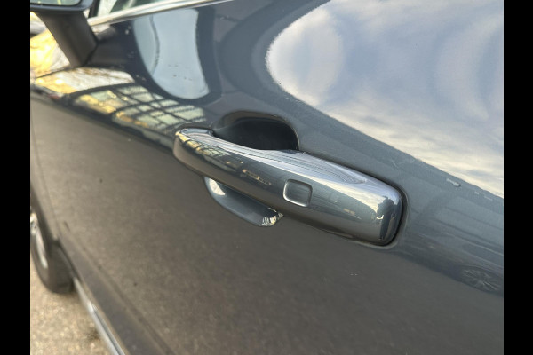 Volvo XC60 2.0 B5 Inscription PANODAK | LEDER | ELEKTRISCHE TREKHAAK | ELEKTRISCHE STOELEN MET GEHEUGEN | 360° CAMERA | HEAD-UP DISPLAY | HARMAN KARDON AUDIO | VOLVO DEALER ONDERHOUDEN | ORIGINEEL NL AUTO MET NAP | RIJKLAAR GELEVERD MET 12 MND BOVAG GARANTIE