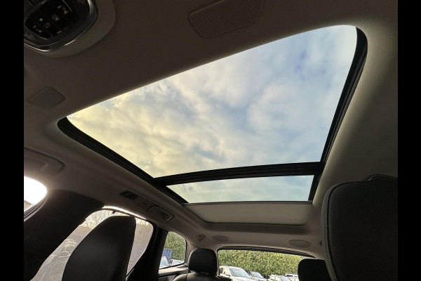 Volvo XC60 2.0 B5 Inscription PANODAK | LEDER | ELEKTRISCHE TREKHAAK | ELEKTRISCHE STOELEN MET GEHEUGEN | 360° CAMERA | HEAD-UP DISPLAY | HARMAN KARDON AUDIO | VOLVO DEALER ONDERHOUDEN | ORIGINEEL NL AUTO MET NAP | RIJKLAAR GELEVERD MET 12 MND BOVAG GARANTIE