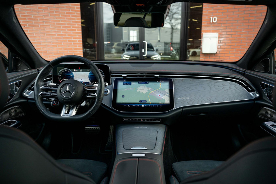 Mercedes-Benz E-Klasse AMG 53 4MATIC+ Achterasbesturing Panorama Trekhaak
