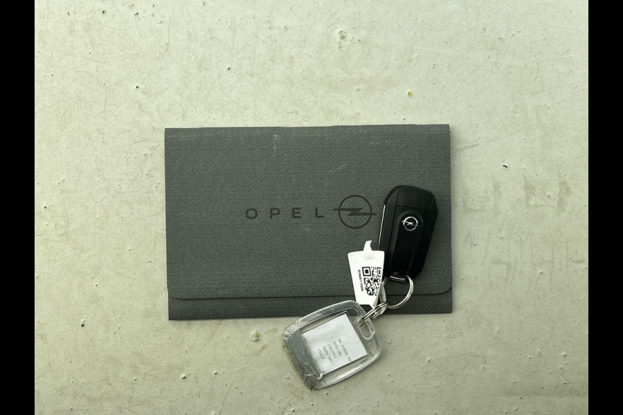 Opel Corsa 1.2 Turbo 100pk Automaat GS | Navigatie | Apple Carplay/Android Auto | Digitale Cockpit | Camera | Parkeer sensoren | Airco |