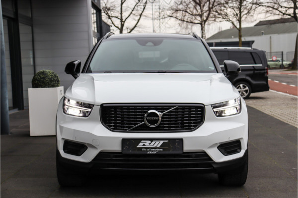 Volvo XC40 1.5 T3 R-Design **Lane assist/Resign lederen stoelen/Zwarte hemel/DAB**