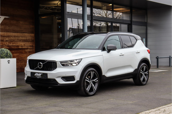 Volvo XC40 1.5 T3 R-Design **Lane assist/Resign lederen stoelen/Zwarte hemel/DAB**