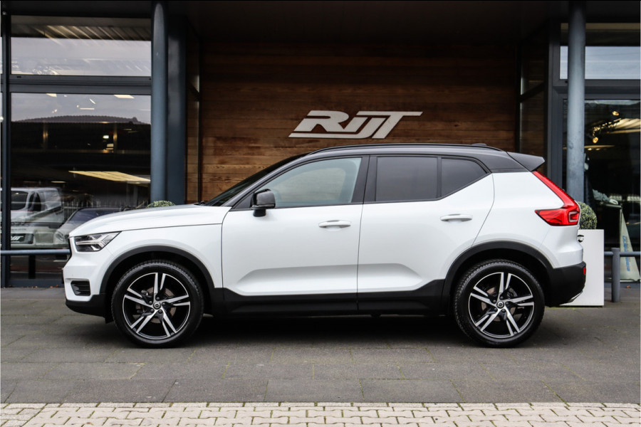 Volvo XC40 1.5 T3 R-Design **Lane assist/Resign lederen stoelen/Zwarte hemel/DAB**