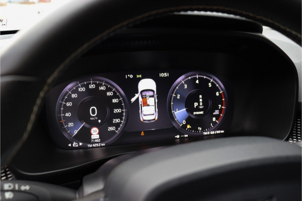 Volvo XC40 1.5 T3 R-Design **Lane assist/Resign lederen stoelen/Zwarte hemel/DAB**