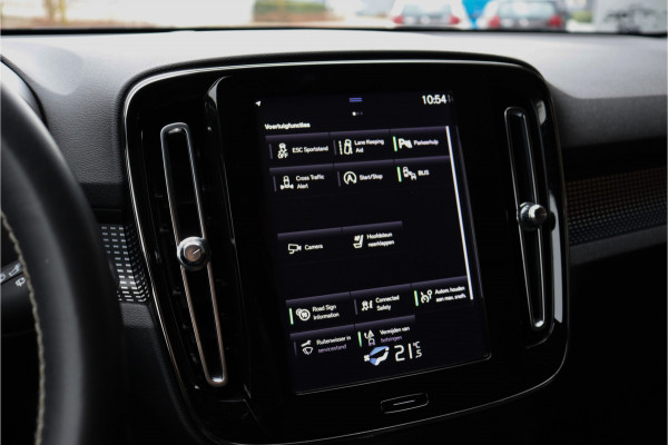 Volvo XC40 1.5 T3 R-Design **Lane assist/Resign lederen stoelen/Zwarte hemel/DAB**