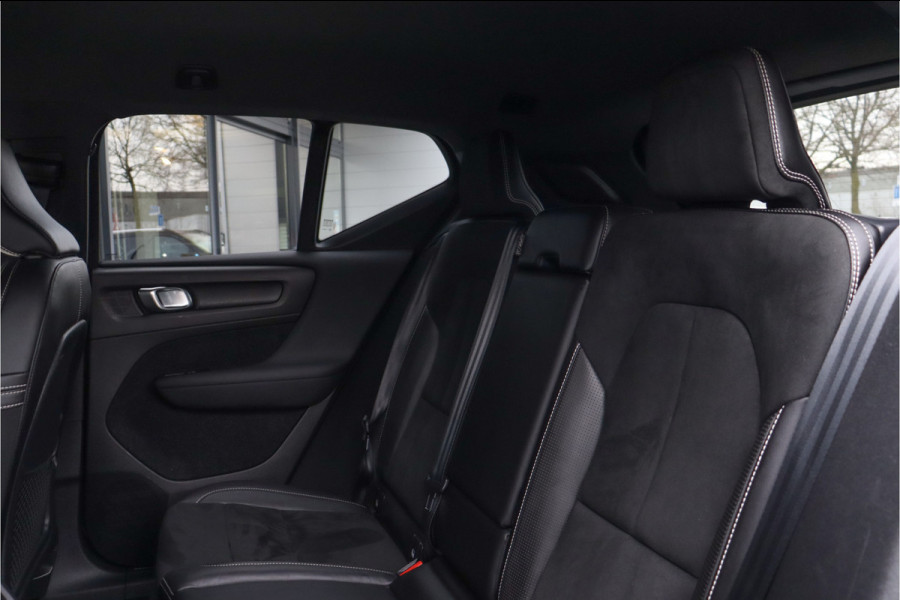 Volvo XC40 1.5 T3 R-Design **Lane assist/Resign lederen stoelen/Zwarte hemel/DAB**