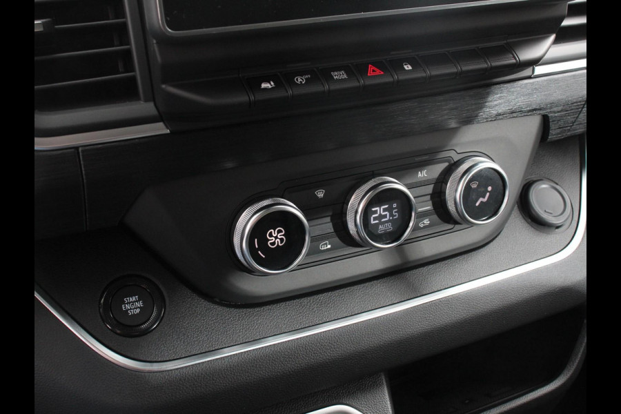 Renault Trafic 2.0 Blue dC1 150 EDC T29 L2H1 Extra Dubbele Cabine Navigatie Airco Lichtmetalen velgen Betimmering Trekhaak Camera Parkeer sensoren Dab