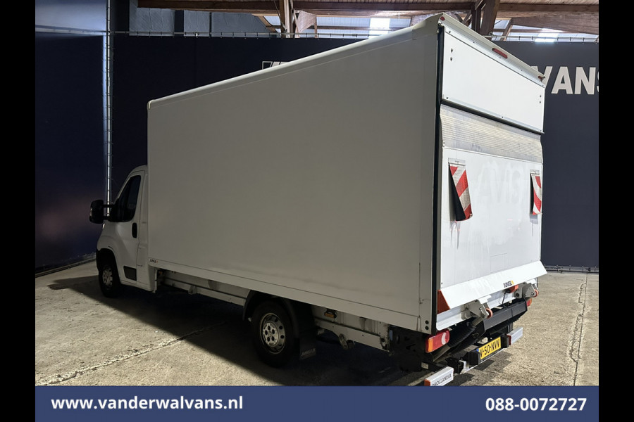 Peugeot Boxer 2.2 BlueHDi 141pk Bakwagen Laadklep Euro6 Airco | 1055kg laadvermogen | Cruisecontrol Bijrijdersbank.