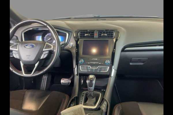 Ford Mondeo Wagon 2.0 IVCT HEV ST-Line 187pk | 18 inch velgen | Verwarmbare voorstoelen | Bestuurdersstoel Met Geheugen |  Achteruitrijcamera | Half leder