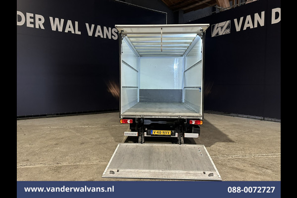 Peugeot Boxer 2.2 BlueHDi 141pk Bakwagen Laadklep Euro6 Airco | 1055kg laadvermogen | Cruisecontrol Bijrijdersbank.