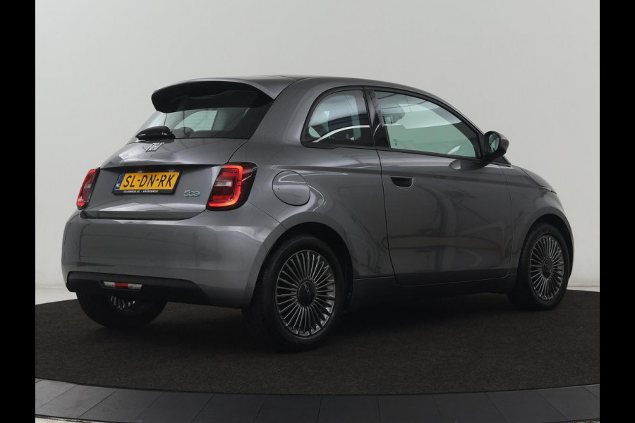 Fiat 500E Icon 42 kWh | 3 Fase | Carplay | Navigatie | Cruise control | Climate control | Bluetooth | 16'' lichtmetalen velgen