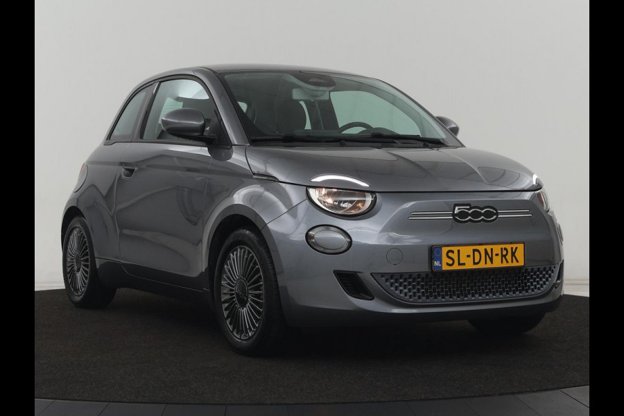Fiat 500E Icon 42 kWh | 3 Fase | Carplay | Navigatie | Cruise control | Climate control | Bluetooth | 16'' lichtmetalen velgen