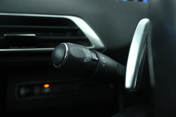 Peugeot 5008 1.5 BlueHDI Blue Lease Allure Automaat, 7 Persoons, Leer, Climate,