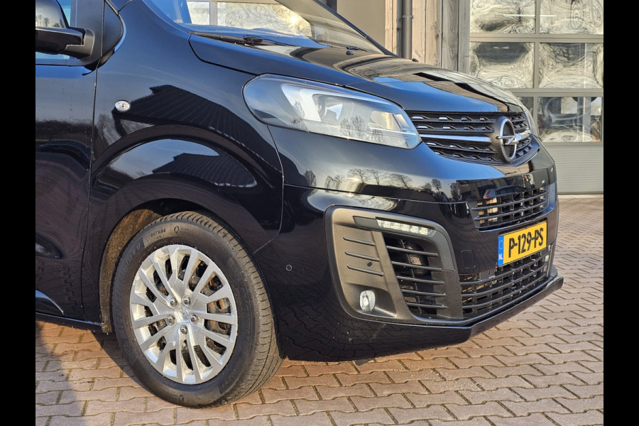 Opel Zafira-e Life L2H1 Innovation 75 kWh 8-persoons | 2x Schuifdeur | Trekhaak | Stoelverwarming | Camera | Navi |