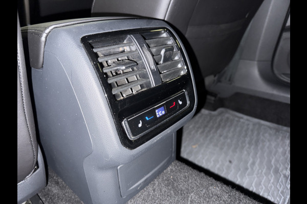 Volkswagen Arteon Shooting Brake eHYBRID 218PK DSG ELEGANCE BUSINESS+ TREKHAAK/NAVI/360CAMERA/LEDER