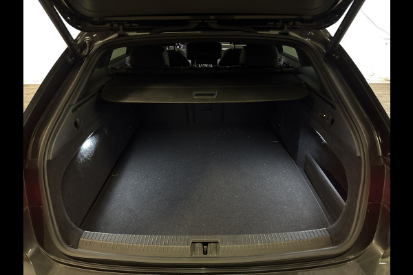 Volkswagen Arteon Shooting Brake eHYBRID 218PK DSG ELEGANCE BUSINESS+ TREKHAAK/NAVI/360CAMERA/LEDER
