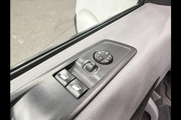 Citroën Jumpy 1.5 BlueHDi 100 M S&S Airco Cruise Control Carplay Navi Parkeerhulp achter 3-Zits