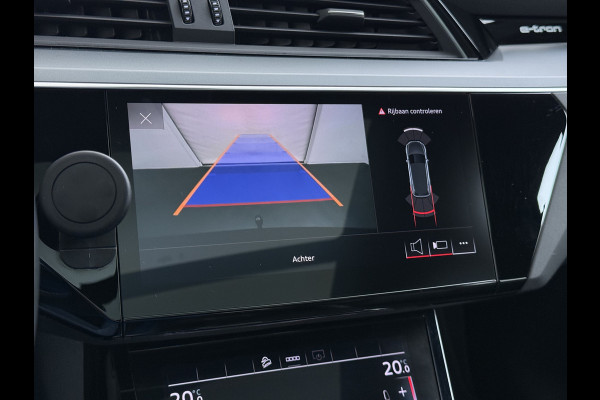 Audi e-tron 55 Quattro 95kWh Camera Panoramadak Adap.Cruise Trekhaak Navi Ecc Leder Business Edition Plus SOH 91% Elek.Stoelen+Verwarmd Keyless Rijstrooksensor AWD 4WD Elek.Achterklep 1e Eigenaar Origineel Nederlandse Auto Dealeronderhouden