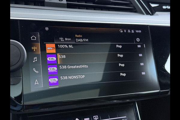 Audi e-tron 55 Quattro 95kWh Camera Panoramadak Adap.Cruise Trekhaak Navi Ecc Leder Business Edition Plus SOH 91% Elek.Stoelen+Verwarmd Keyless Rijstrooksensor AWD 4WD Elek.Achterklep 1e Eigenaar Origineel Nederlandse Auto Dealeronderhouden