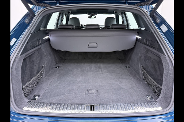 Audi e-tron 55 Quattro 95kWh Camera Panoramadak Adap.Cruise Trekhaak Navi Ecc Leder Business Edition Plus SOH 91% Elek.Stoelen+Verwarmd Keyless Rijstrooksensor AWD 4WD Elek.Achterklep 1e Eigenaar Origineel Nederlandse Auto Dealeronderhouden