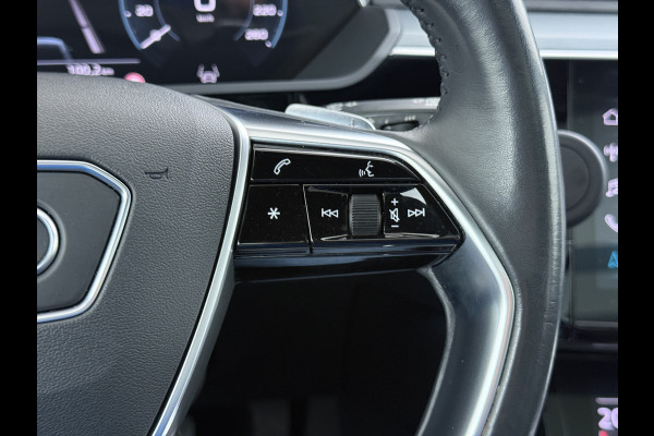 Audi e-tron 55 Quattro 95kWh Camera Panoramadak Adap.Cruise Trekhaak Navi Ecc Leder Business Edition Plus SOH 91% Elek.Stoelen+Verwarmd Keyless Rijstrooksensor AWD 4WD Elek.Achterklep 1e Eigenaar Origineel Nederlandse Auto Dealeronderhouden