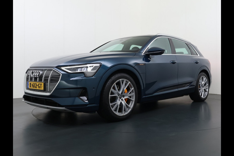 Audi e-tron 55 Quattro 95kWh Camera Panoramadak Adap.Cruise Trekhaak Navi Ecc Leder Business Edition Plus SOH 91% Elek.Stoelen+Verwarmd Keyless Rijstrooksensor AWD 4WD Elek.Achterklep 1e Eigenaar Origineel Nederlandse Auto Dealeronderhouden