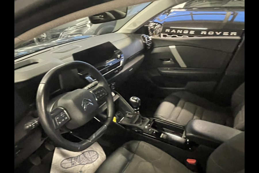 Citroën C4 1.2 Puretech Feel Pack Navigatie Apple Carplay/Android Auto Camera Parkeersensoren achter Cruise Control Head-up-display Virtual Cockpit Climate Control Lichtmetalen velgen