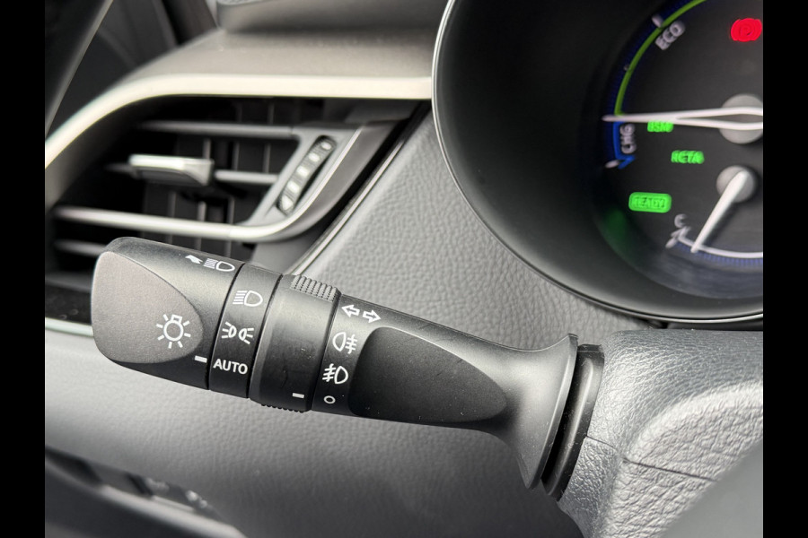 Toyota C-HR 1.8 Hybrid Bi-Tone | PDC V+A | JBL | LED | BSM | Zwarte Velgen | Rijklaar!!!